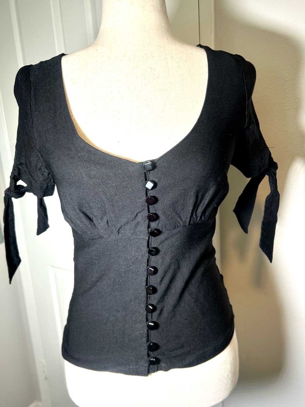Unique Vintage Black Button-Front Tie-Sleeve Top
